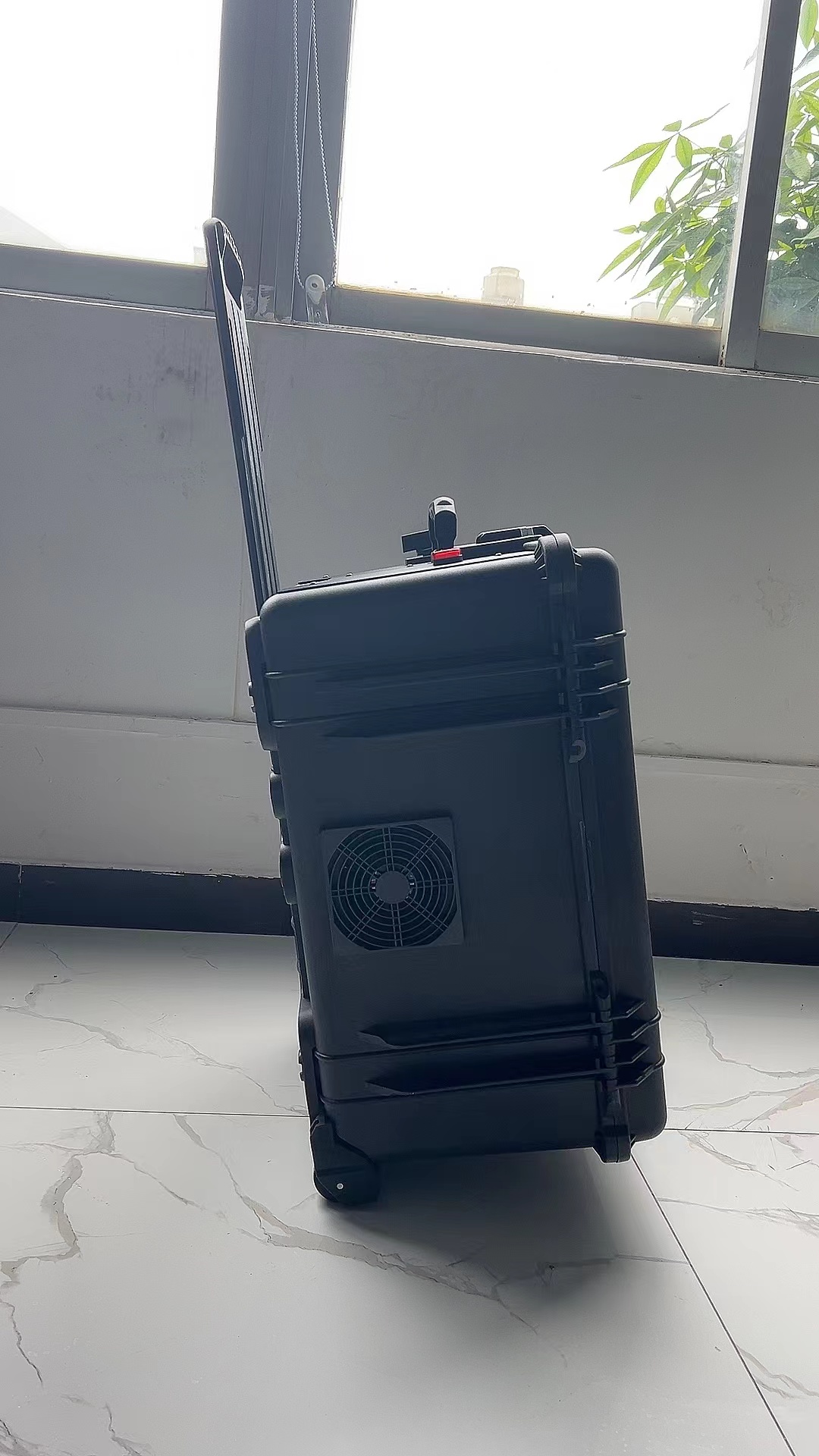 新竹镇手拉箱型移动通信干扰器